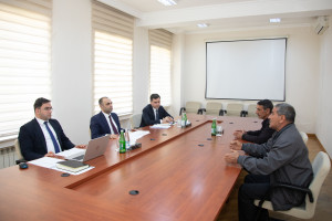 “Aqroservis” ASC-nin İdarə Heyətinin sədri Mehman Veysəlov Bərdədə vətəndaşları qəbul edib, təsərrüfatlara baş çəkib