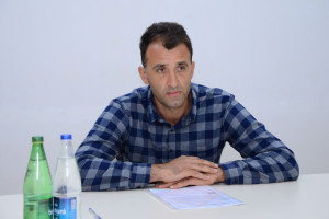 Nazir müavini Seymur Səfərli Kürdəmirdə vətəndaşlarla görüşüb, təsərrüfatlara baş çəkib