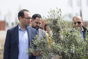 Nazir Məcnun Məmmədov Qarabağda təsərrüfatlara baş çəkib, fermerlərlə görüşüb
