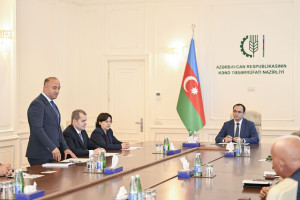 Kənd Təsərrüfatı Nazirliyinin əməkdaşlarına “Dövlət qulluğunda fərqlənməyə görə” medallar və vəsiqələr təqdim olunub