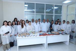 AXA-nın Mərkəzi Laboratoriyasında “Açıq qapı” günü keçirilib