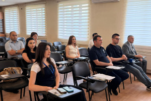 Media nümayəndələrinin iştirakı ilə qəhvəyi mərmər bağacığına qarşı mübarizə tədbirləri həyata keçirilib