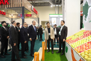 Presidential Assistants Shahmar Movsumov and Khalid Ahadov Visited the Caspian Agro 2026 and InterFood Azerbaijan Exhibitions