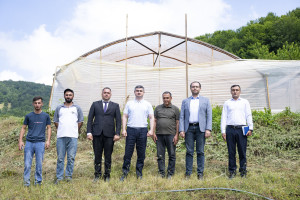 Nazir Məcnun Məmmədov Lerikdə təsərrüfatlara baxış keçirib, fermerlərlə görüşüb