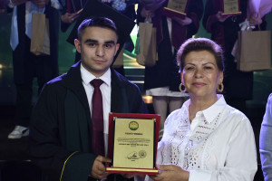 ADAU-da “Məzun günü” təntənə ilə qeyd olunub