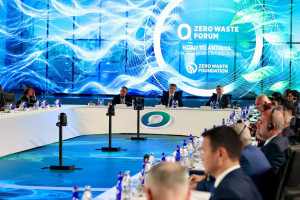 Nazir Məcnun Məmmədov İstanbulda “Sıfır Tullantı Forumu 2026” çərçivəsində kənd təsərrüfatı nazirlərinin yüksək səviyyəli toplantısında çıxış edib