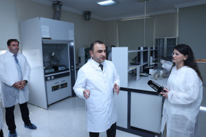 AXA-nın Mərkəzi Laboratoriyasında “Açıq qapı” günü keçirilib