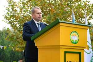 “John Deere” şirkətinin müasir kənd təsərrüfatı texnologiyaları ADAU-da təqdim olunub