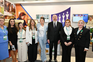 Prezident İlham Əliyev 19-cu “Caspian Agro Week” və 31-ci “InterFood Azerbaijan” sərgiləri ilə tanış olub