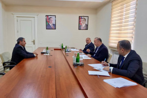 Kənd Təsərrüfatı Nazirliyinin Aparat rəhbəri Azad Cəfərli Tərtərdə vətəndaşlarla görüşüb, təsərrüfatlara baş çəkib