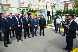 “John Deere” şirkətinin müasir kənd təsərrüfatı texnologiyaları ADAU-da təqdim olunub