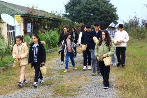 “Şəhərdən Kəndə” layihəsi çərçivəsində şəhid övladları üçün aqrotur təşkil olunub