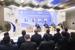 Nazir Məcnun Məmmədov “II Azərbaycan Beynəlxalq İnvestisiya Forumu” çərçivəsində keçirilən panel sessiyada çıxış edib