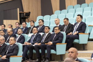 Kənd Təsərrüfatı Nazirliyində “2025-ci ilin yekunları və 2026-cı ildə qarşıda duran vəzifələr” mövzusunda müşavirə keçirilib