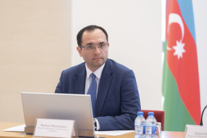 Nazir Məcnun Məmmədov Qabaqcıl Liderlik İnkişaf Proqramı çərçivəsində dəyirmi masa müzakirələrində iştirak edib